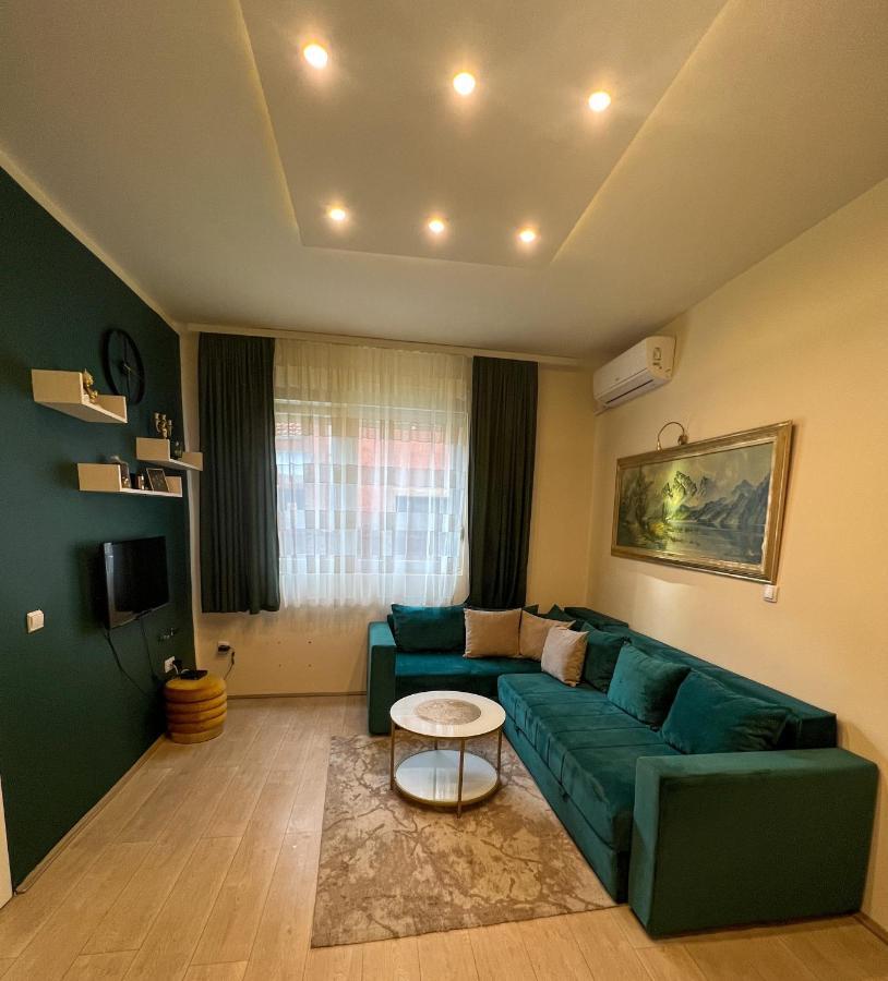 Dis Apartman 2 Kruševac Exterior foto